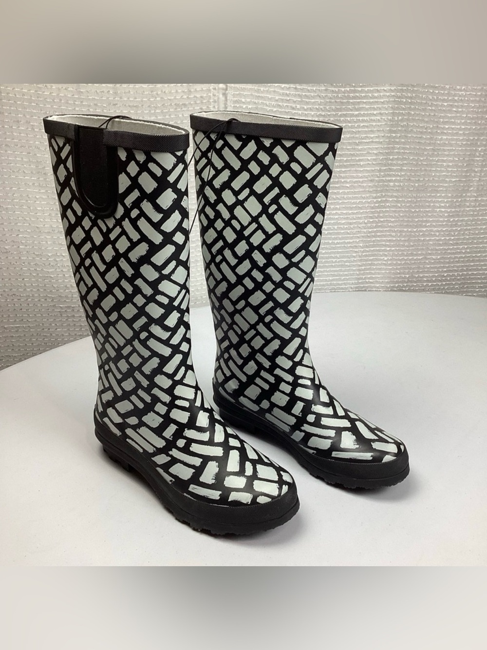 Serra Tall Rubber Waterproof Rain Boots Size 8 New!
